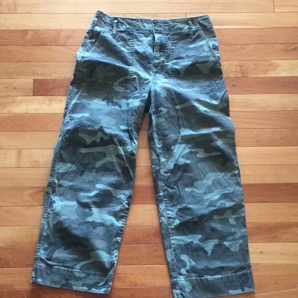 Gap Cropped Camo Pants 4 - Picture 1 of 5